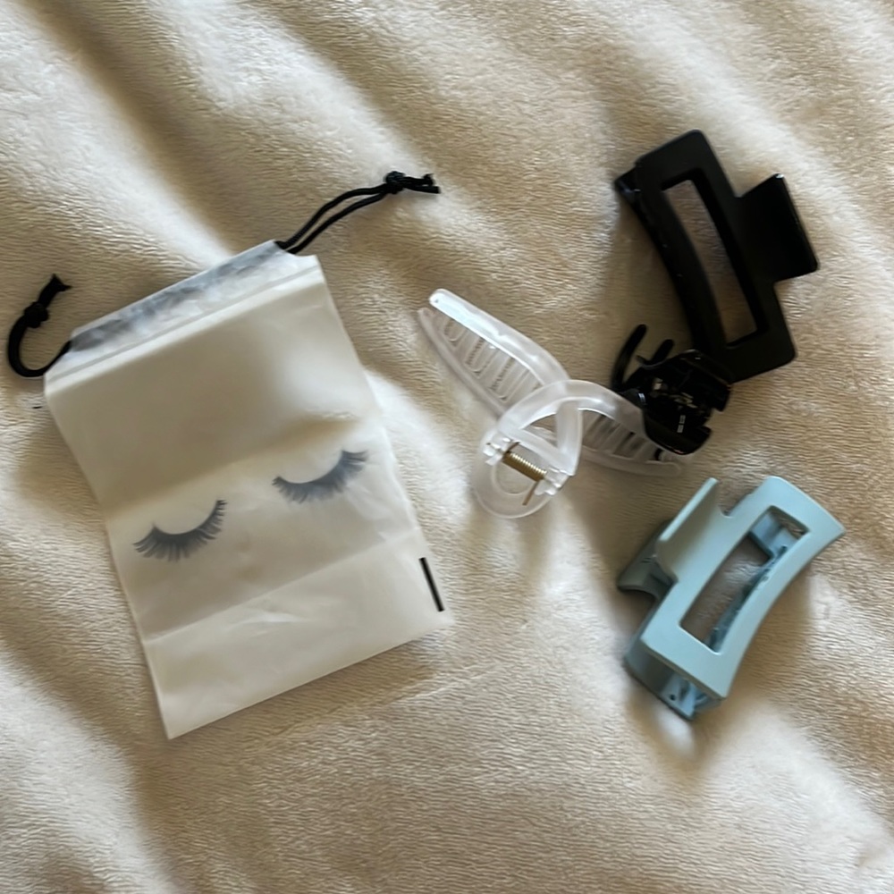4 pack claw clips with baggy - Picture 2 of 4